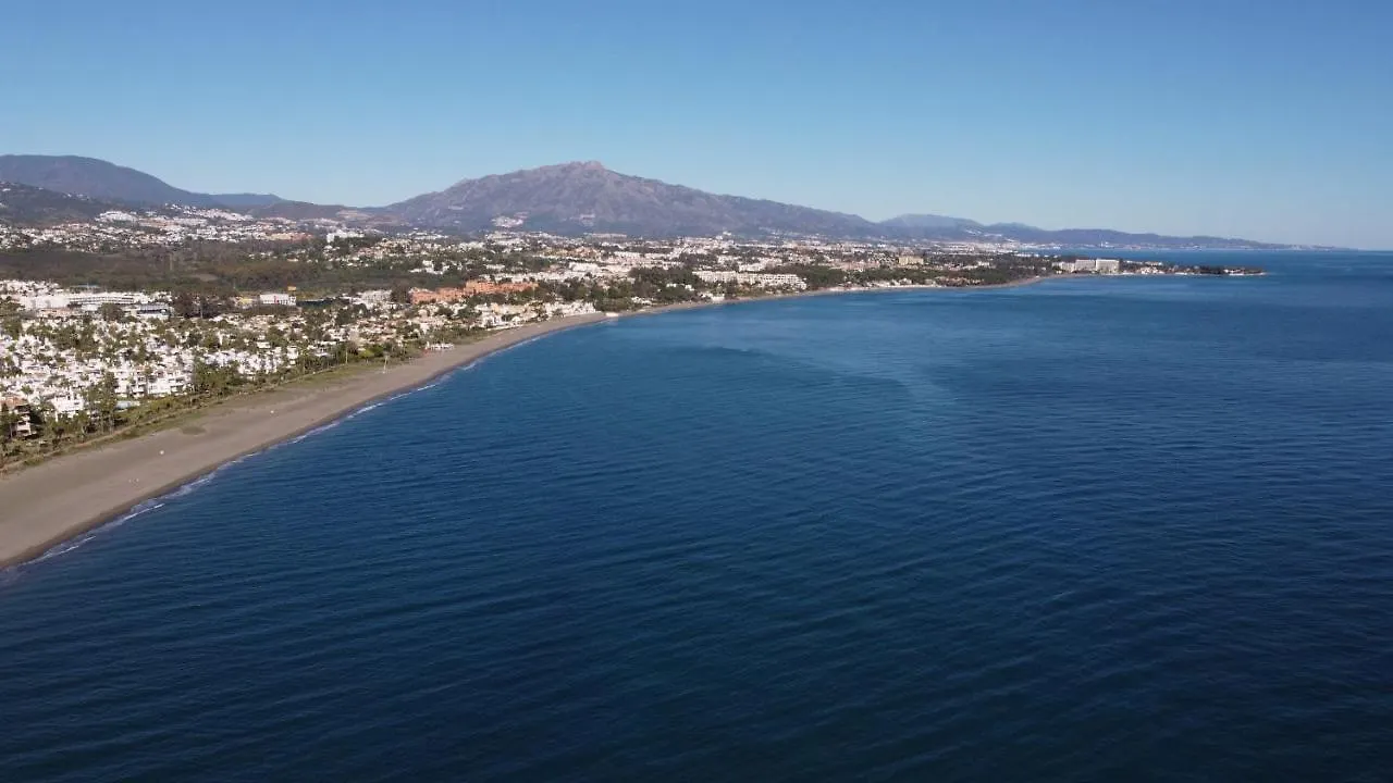 Top Floor Spacious Apartment With Sea Views In Costalita Estepona